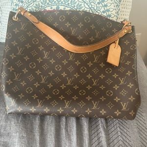 Louis Vuitton Graceful Monogram Canvas